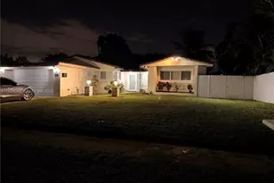 661 SW 67th Ave, Pembroke Pines, FL 33023 - Photo 3