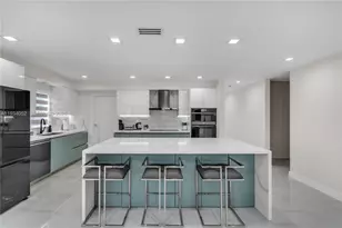 1045 Hollywood Blvd, Hollywood, FL 33019 - Photo 3