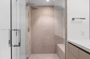 2000 Island Blvd, Aventura, FL 33160 - Photo 19