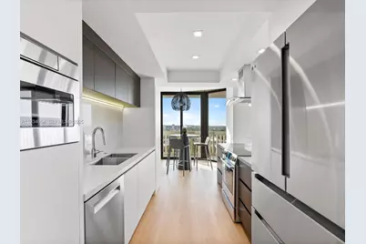 2000 Island Blvd #903, Aventura, FL 33160 - Photo 9