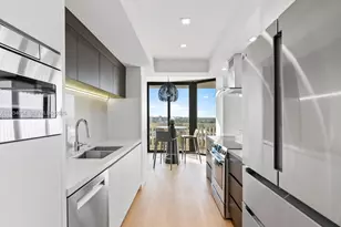 2000 Island Blvd, Aventura, FL 33160 - Photo 9