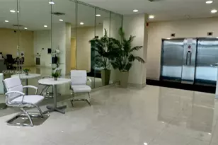 427 Golden Isles Dr, Hallandale Beach, FL 33009 - Photo 29