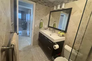 329 SE 3rd St, Hallandale Beach, FL 33009 - Photo 37