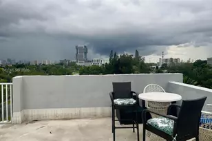 329 SE 3rd St, Hallandale Beach, FL 33009 - Photo 45