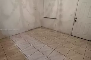 11024 SW 237th Ln, Homestead, FL 33032 - Photo 5