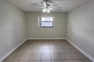 8185 NW 7th St, Miami, FL 33126 - Photo 21