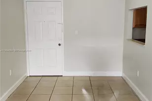 8185 NW 7th St, Miami, FL 33126 - Photo 9