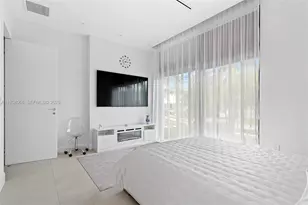 311 SE 189th St, Sunny Isles Beach, FL 33160 - Photo 45