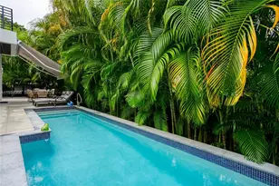 311 SE 189th St, Sunny Isles Beach, FL 33160 - Photo 13