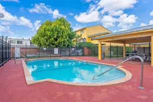 5061 W 12th Ln, Hialeah, FL 33012 - Photo 21