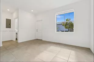 2645 SE 17th St, Homestead, FL 33035 - Photo 3