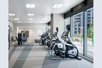 68 SE 6th St #2006, Miami, FL 33131 - Photo 35