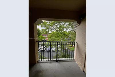 2548 Centergate Dr #301, Miramar, FL 33025 - Photo 7