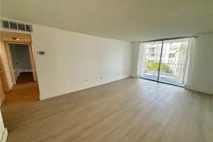 492 NW 165th St Rd, Miami, FL 33169 - Photo 5