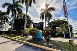 492 NW 165th St Rd, Miami, FL 33169 - Photo 21