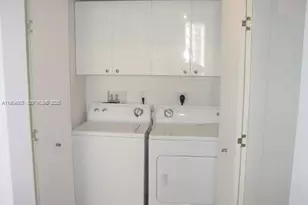 901 Brickell Key Blvd, Miami, FL 33131 - Photo 25