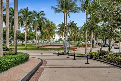 2000 N Bayshore Dr #316, Miami, FL 33137 - Photo 45