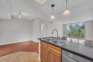 2000 N Bayshore Dr, Miami, FL 33137 - Photo 17