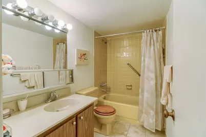 314 SE 10th St #406, Dania Beach, FL 33004 - Photo 11