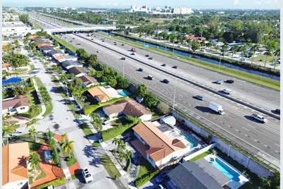 2711 SW 117th Ct, Miami, FL 33175 - Photo 5