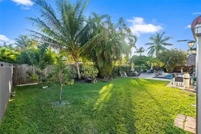 15450 SW 157th Ter, Miami, FL 33187 - Photo 11