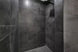 51 NE 56th Ct, Oakland Park, FL 33334 - Photo 37