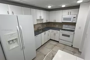 3375 N Country Club Dr, Aventura, FL 33180 - Photo 11