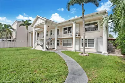 4521 NE 21st Ave #5, Fort Lauderdale, FL 33308 - Photo 1