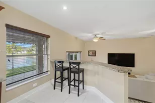 18435 NW 10th St, Pembroke Pines, FL 33029 - Photo 19