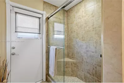 18435 NW 10th St, Pembroke Pines, FL 33029 - Photo 25