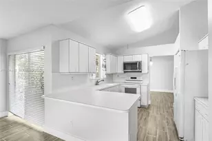 21343 SW 94th Ct, Cutler Bay, FL 33189 - Photo 11