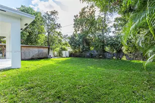 241 SW 4th St, Dania Beach, FL 33004 - Photo 3