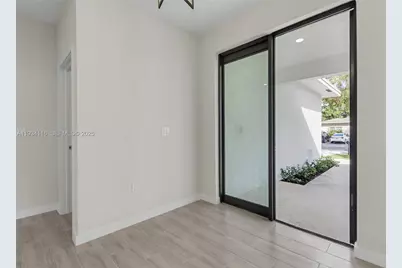 241 SW 4th St, Dania Beach, FL 33004 - Photo 9