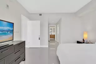 2960 NE 207th St, Aventura, FL 33180 - Photo 9