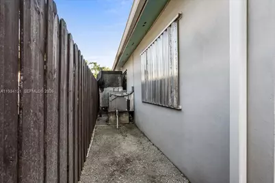 919 NE 13th St, Homestead, FL 33030 - Photo 37