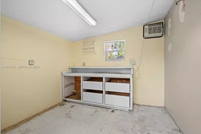 919 NE 13th St, Homestead, FL 33030 - Photo 27