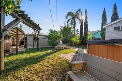 919 NE 13th St, Homestead, FL 33030 - Photo 33