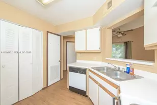 2667 NW 33rd St, Oakland Park, FL 33309 - Photo 11