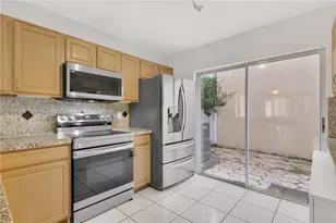 11910 NW 12th St, Pembroke Pines, FL 33026 - Photo 15