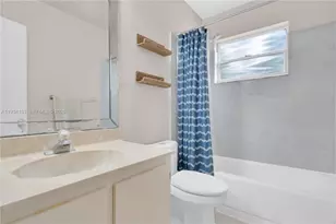 11910 NW 12th St, Pembroke Pines, FL 33026 - Photo 27