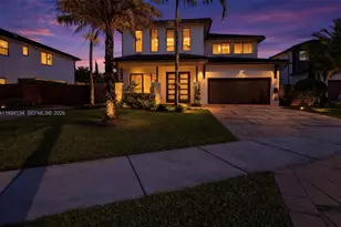 8723 NW 161st Terrace, Miami Lakes, FL 33018 - Photo 1