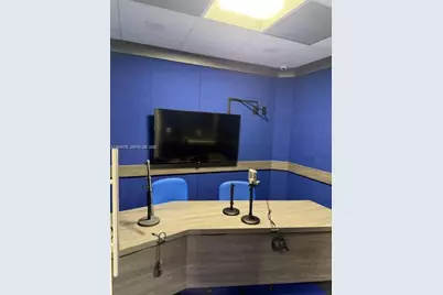 5465 NW 36th St, Miami Springs, FL 33166 - Photo 39