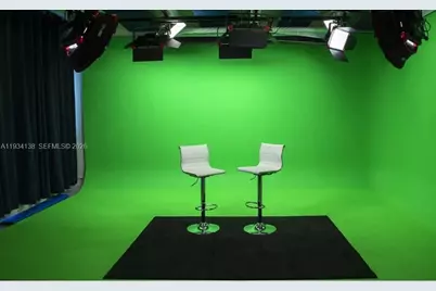 5465 NW 36th St, Miami Springs, FL 33166 - Photo 63