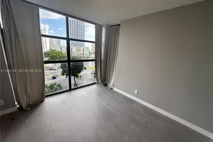 600 Parkview Dr, Hallandale Beach, FL 33009 - Photo 21