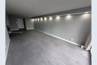 600 Parkview Dr #602, Hallandale Beach, FL 33009 - Photo 11