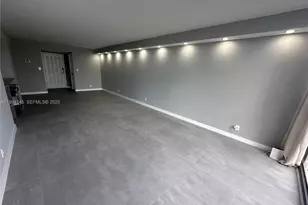 600 Parkview Dr, Hallandale Beach, FL 33009 - Photo 11