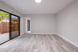 1170 SW 118th Terrace, Davie, FL 33325 - Photo 13