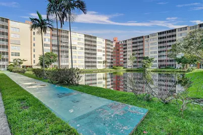 1780 NE 191st St #304-2, Miami, FL 33179 - Photo 21