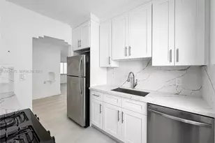 955 Bay Dr, Miami Beach, FL 33141 - Photo 11