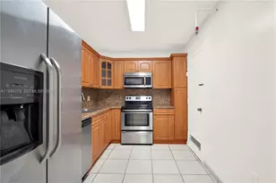 400 Kings Point Dr, Sunny Isles Beach, FL 33160 - Photo 13